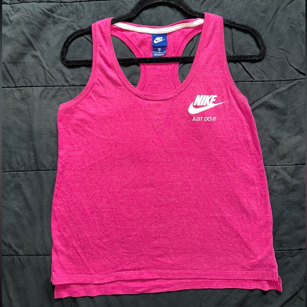 Nike Racerback Shirt Womens M Tank Razorback Performance Fuchsia